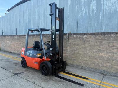 Toyota 2.5t diesel