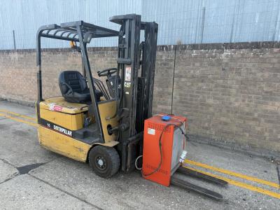 Caterpillar 1.6t electric