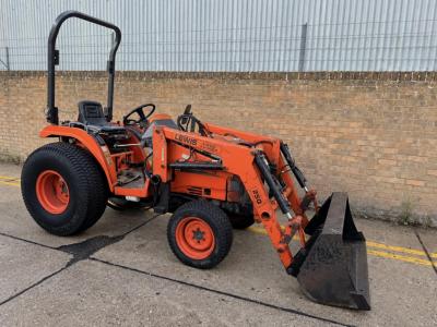 Kubota ST-30 with loader