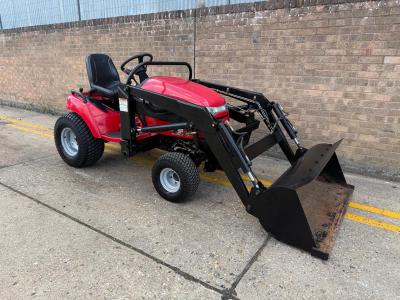 Massey Ferguson 2927 with loader