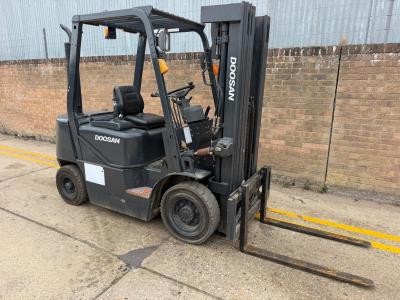 Doosan 2.5t diesel