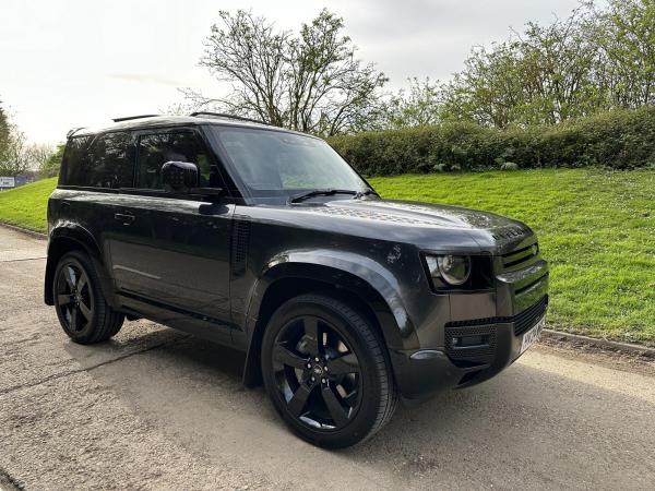 Land Rover Defender x-Dynamic HSE